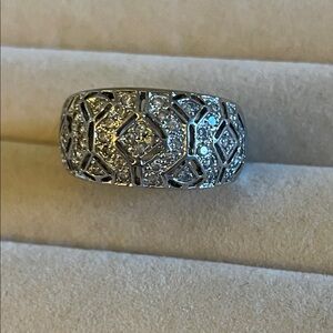 Elegant Silver Diamond Ring